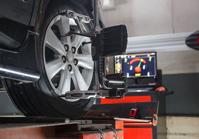 Titan Hull Garage Services - Car Wheel Alignment.